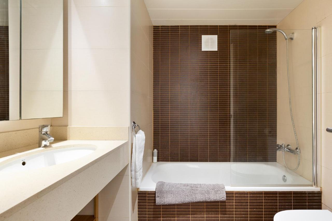 Les Corts Exclusive Apartments By Olala Homes Barcelona Eksteriør billede